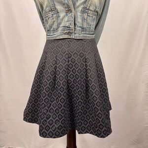 Banana Republic Gray Patterned A-Line Skirt Size 0